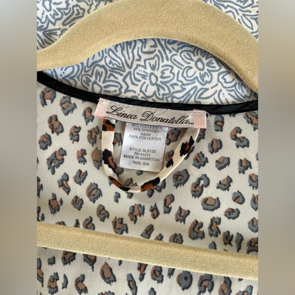 Linea Donatella Robe 🐆☕️ - Picture 3 of 3
